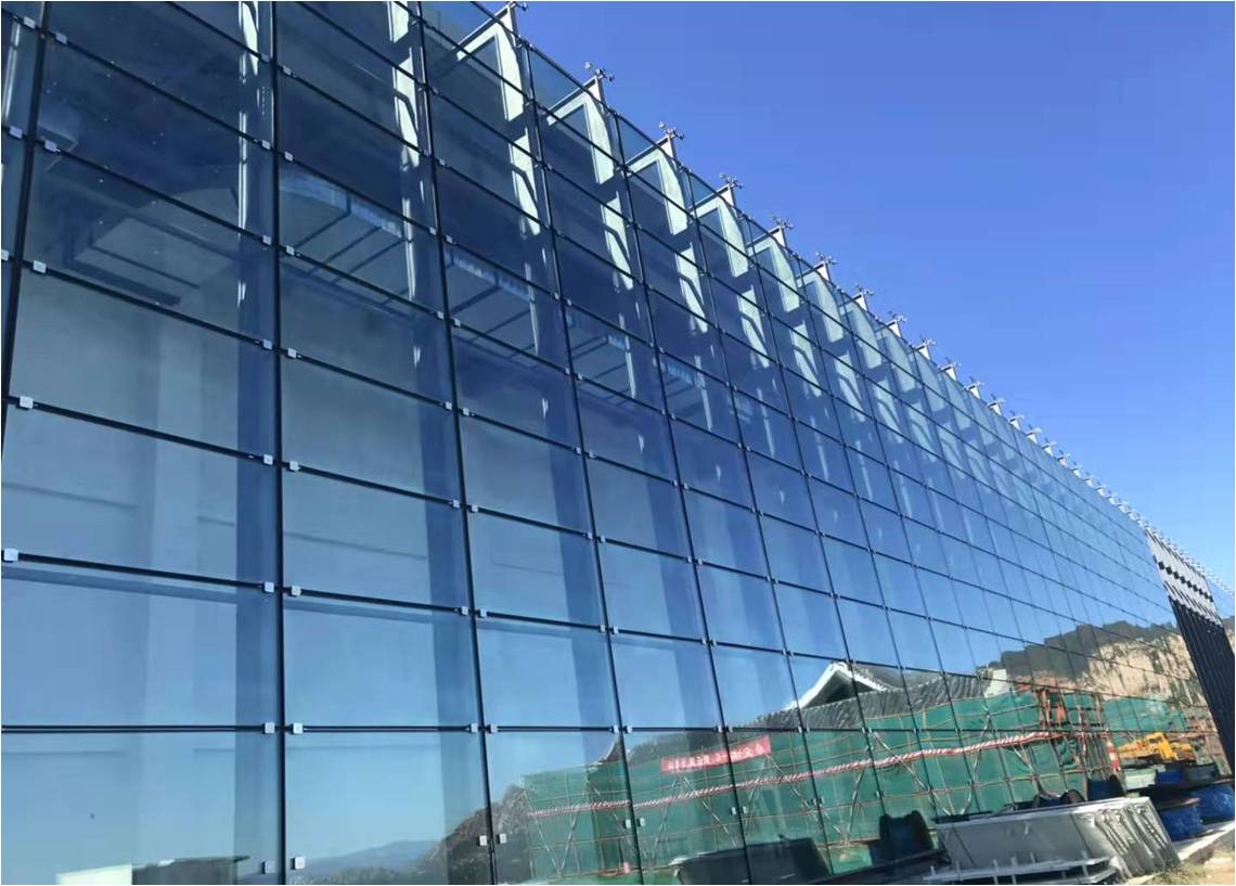 Airport terminal glazing