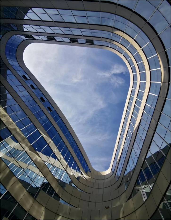 Retail center glazing